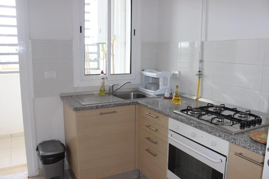 Appartement Simple Et Propre Sfax Exterior photo
